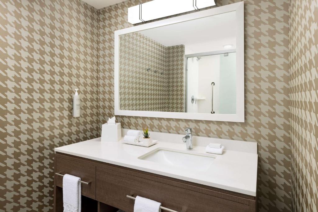 Home2 Suites By Hilton North Scottsdale Near Mayo Clinic, photo 3