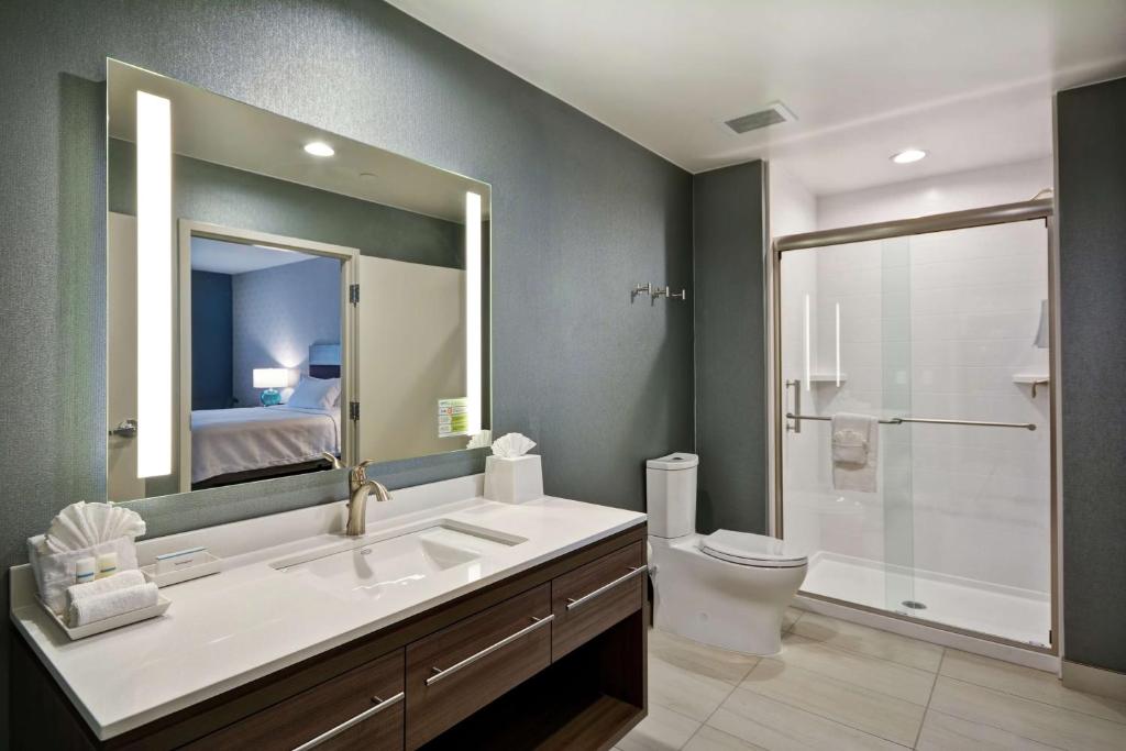 Home2 Suites Plano Legacy West, photo 3