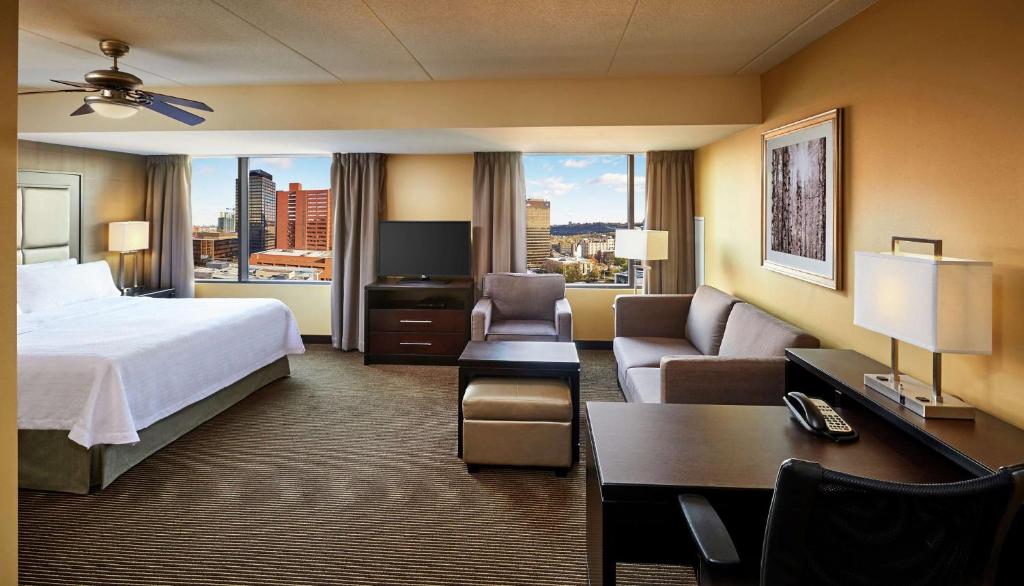 Homewood Suites by Hilton Hamilton, photo 2