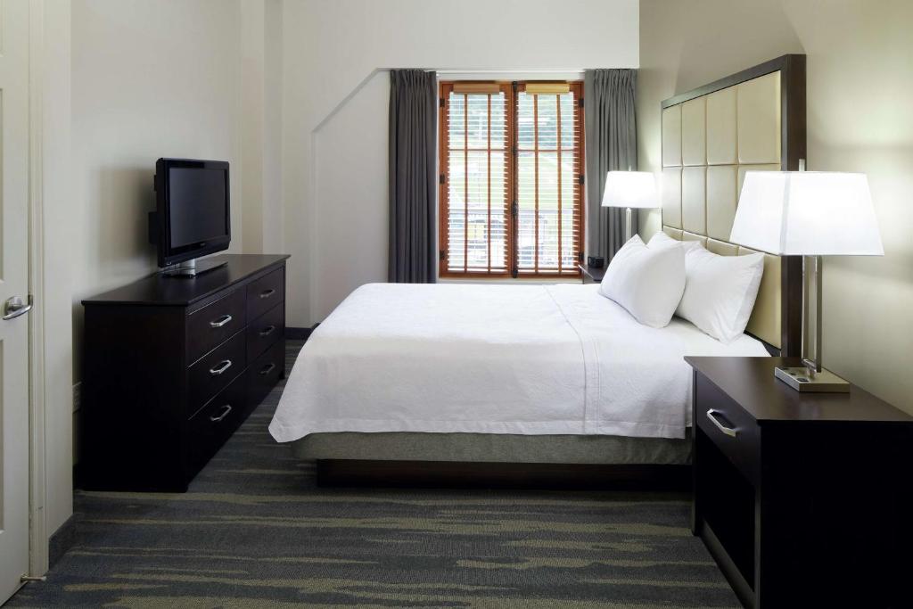 Homewood Suites by Hilton Mont-Tremblant Resort, photo 2