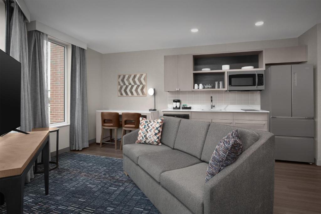 Homewood Suites By Hilton Portsmouth Downtown, photo 3