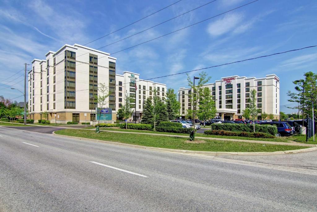 Homewood Suites by Hilton Toronto Airport Corporate Centre, photo 1