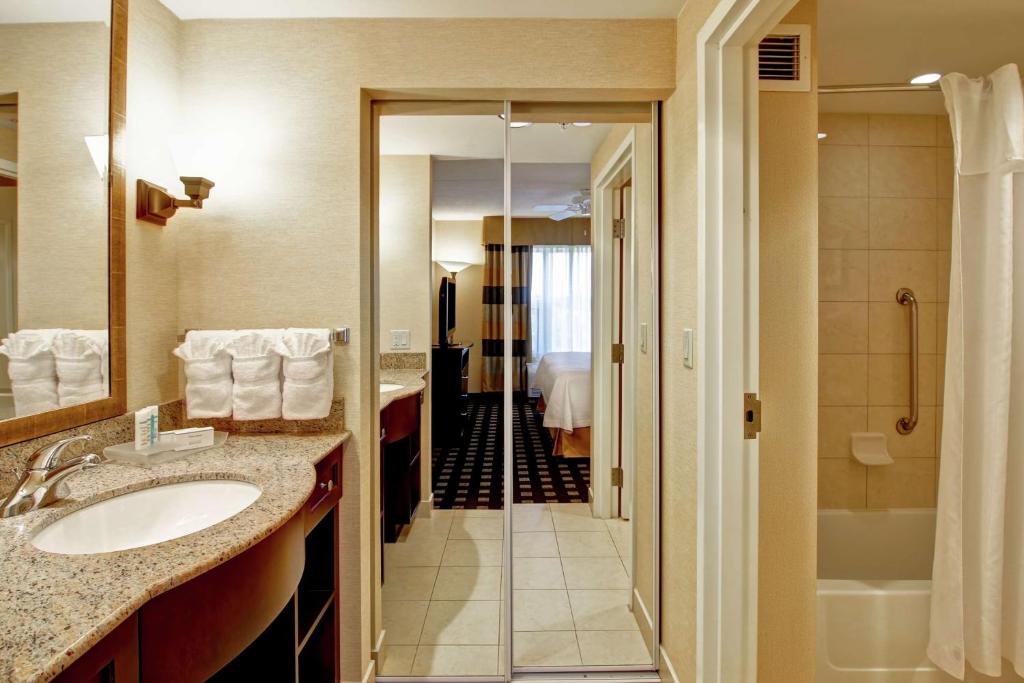 Homewood Suites by Hilton Toronto Airport Corporate Centre, photo 3