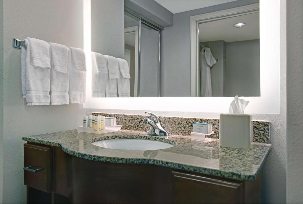 Homewood Suites Charlotte Ayresly, photo 3