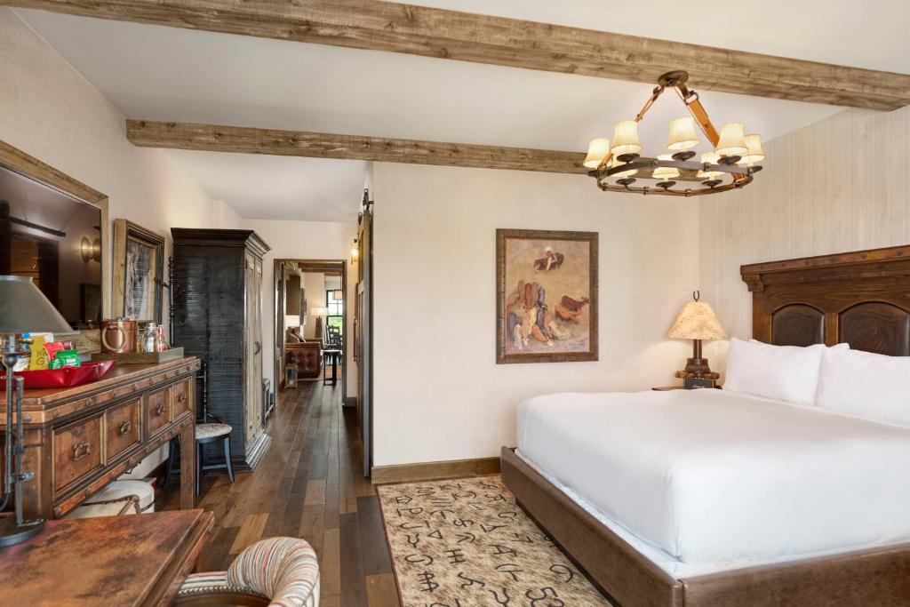 Hotel Drover, Autograph Collection, photo 2
