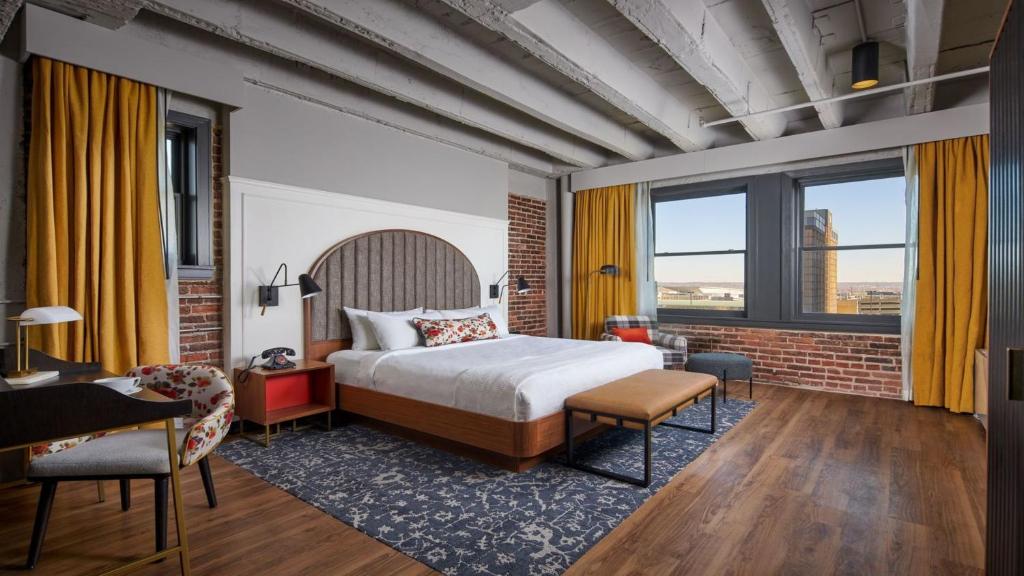 Hotel Indigo Downtown Omaha, photo 2