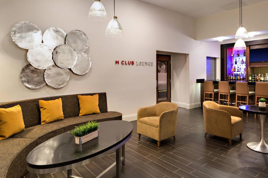 Houston Marriott South at Hobby Airport, photo 1