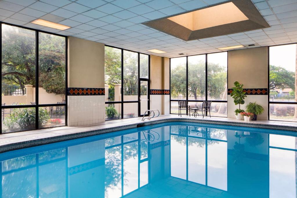 Houston Marriott South at Hobby Airport, photo 4