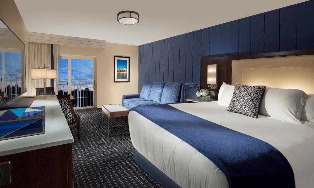 Hyannis Harbor Hotel, photo 2