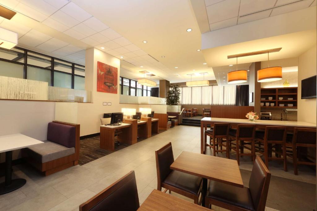 Hyatt Place Flushing/LGA Airport, photo 3