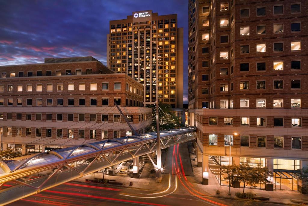 Hyatt Regency Bellevue, photo 2