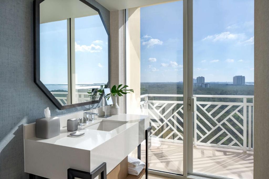 Hyatt Regency Coconut Point Resort & Spa, photo 2