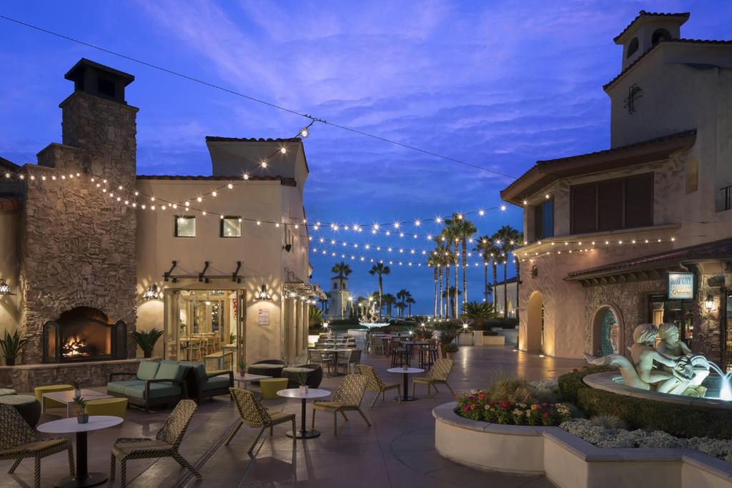Hyatt Regency Huntington Beach, photo 1