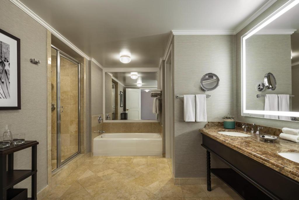 Hyatt Regency Huntington Beach, photo 3