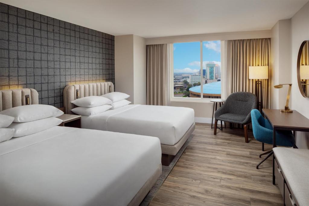 Hyatt Regency Wichita, photo 2