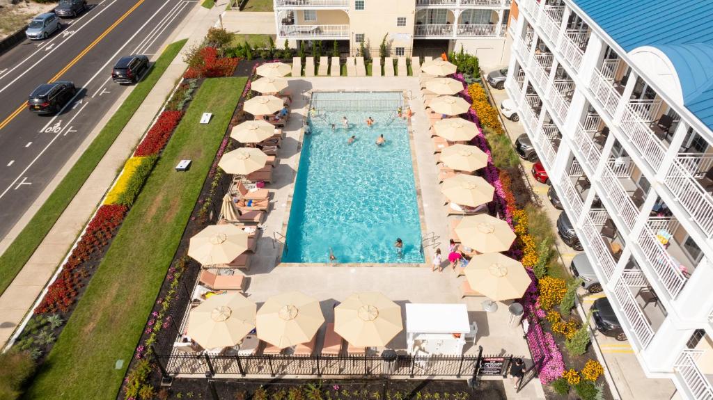 La Mer Beachfront Resort, photo 2