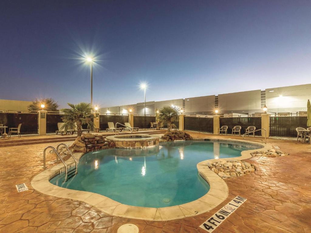 La Quinta by Wyndham Dallas Grand Prairie South, photo 4