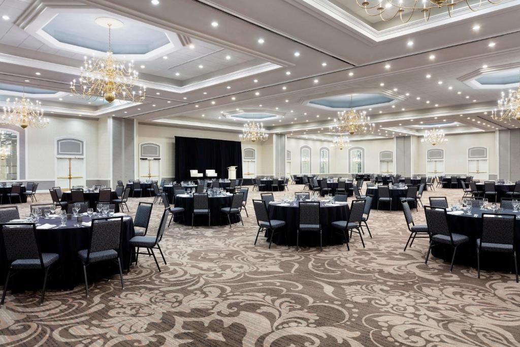 Le Meridien Charlotte Hotel, photo 4