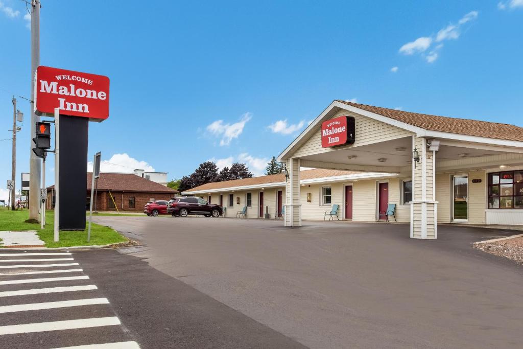 Malone Inn, photo 1