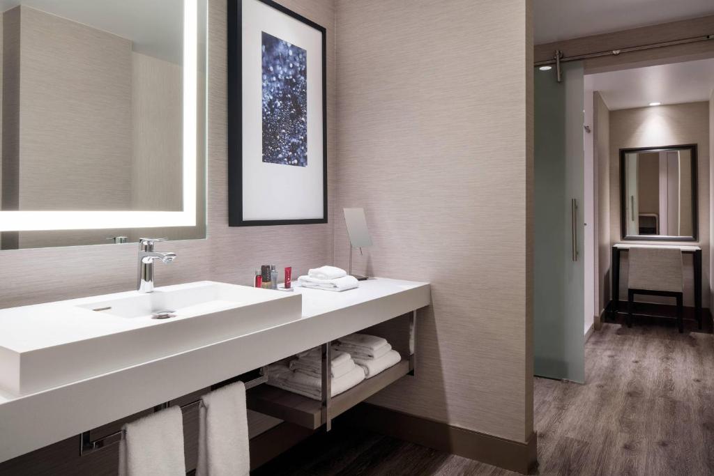 Marriott Bellevue, photo 3