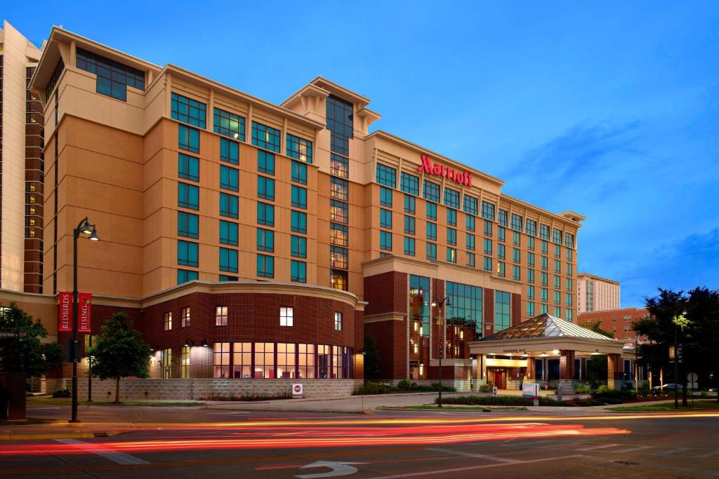 Marriott Hotel and Conference Center, photo 4