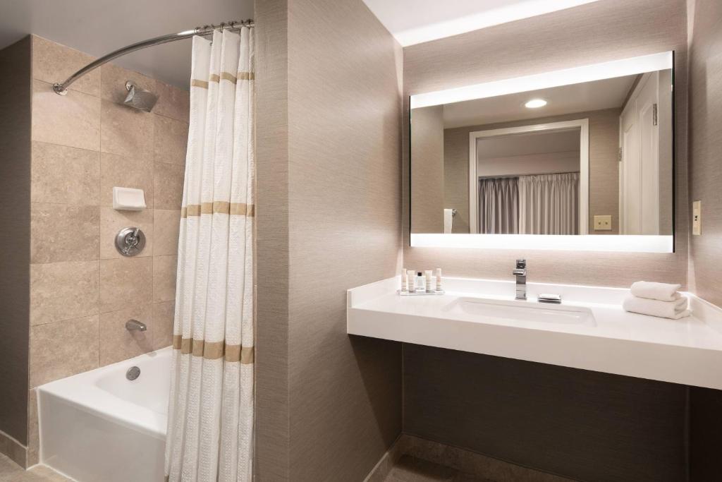 Monterey Marriott, photo 3