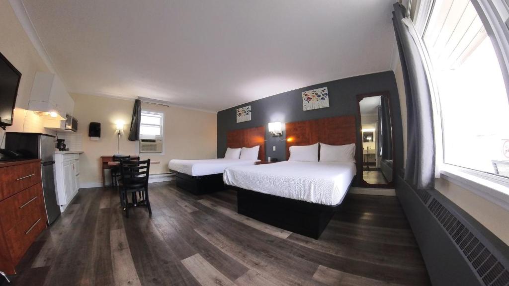 Moonlight Inn and Suites Sudbury, photo 2