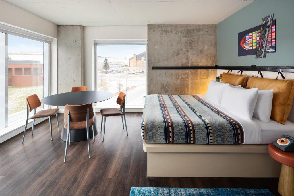 Moxy Halifax Downtown, photo 2