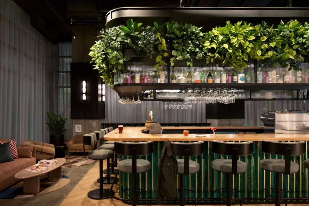 New Moxy Ottawa Downtown, photo 4