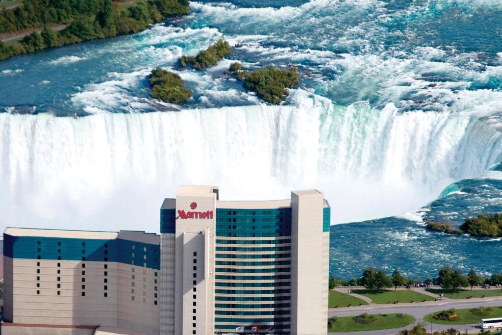 Niagara Falls Marriott Fallsview Hotel & Spa, photo 1