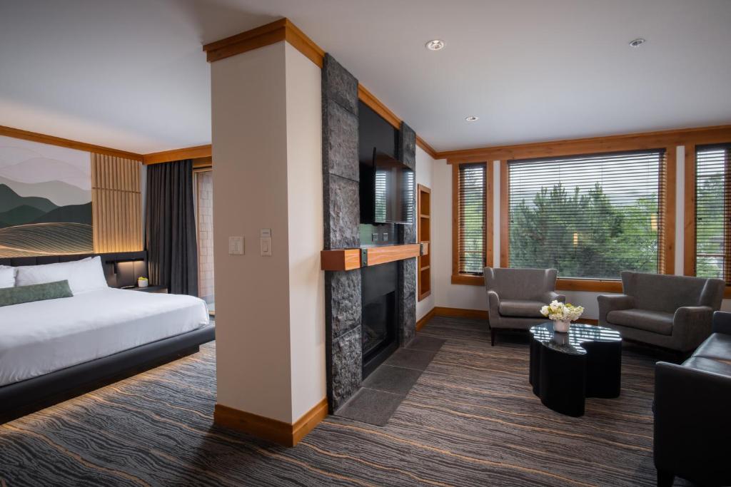 Nita Lake Lodge, photo 2