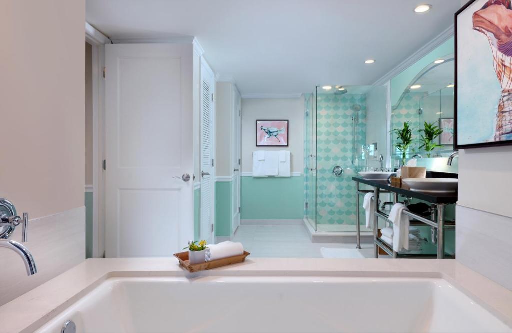 Ocean Key Resort and Spa, photo 3