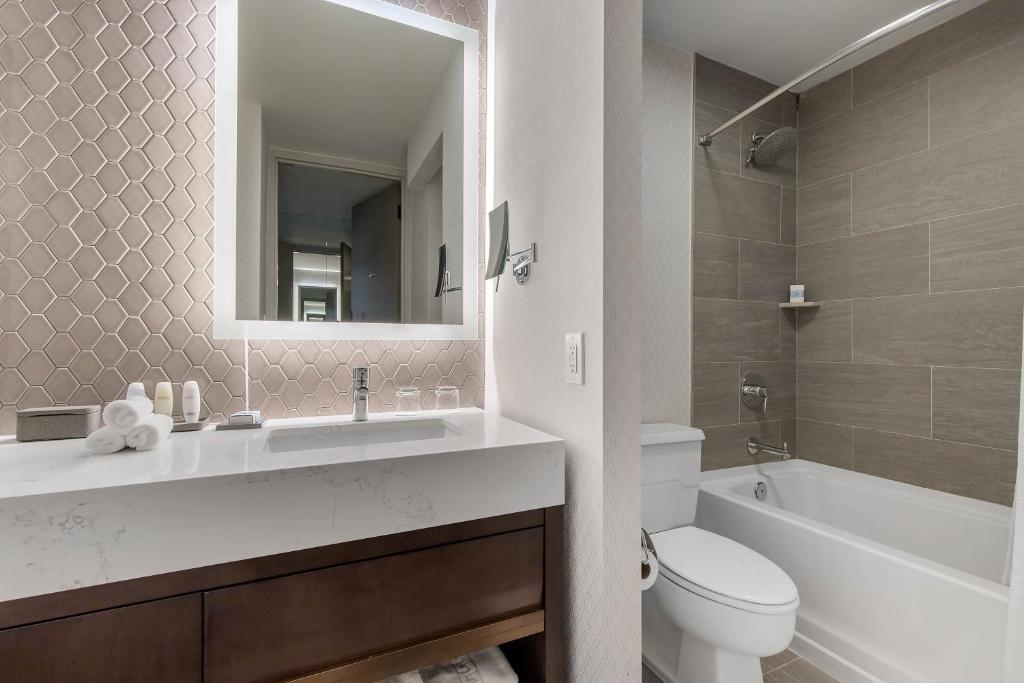 Omni Charlotte Hotel, photo 3