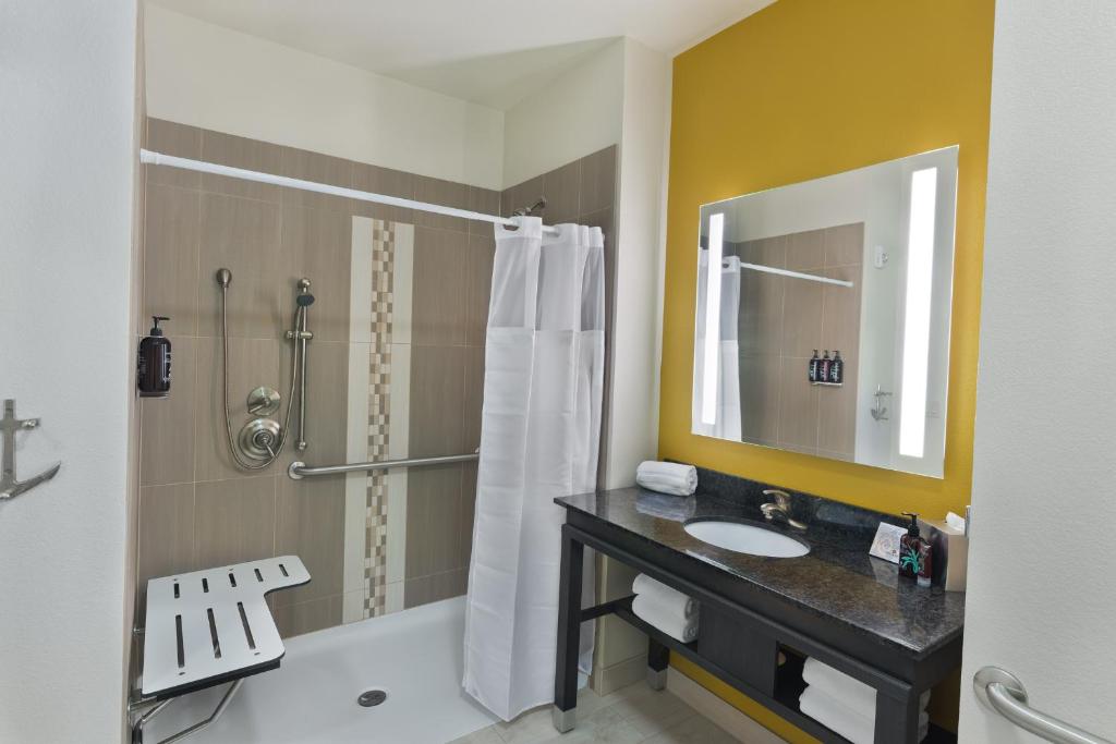 Oxford Suites Bellingham, photo 3