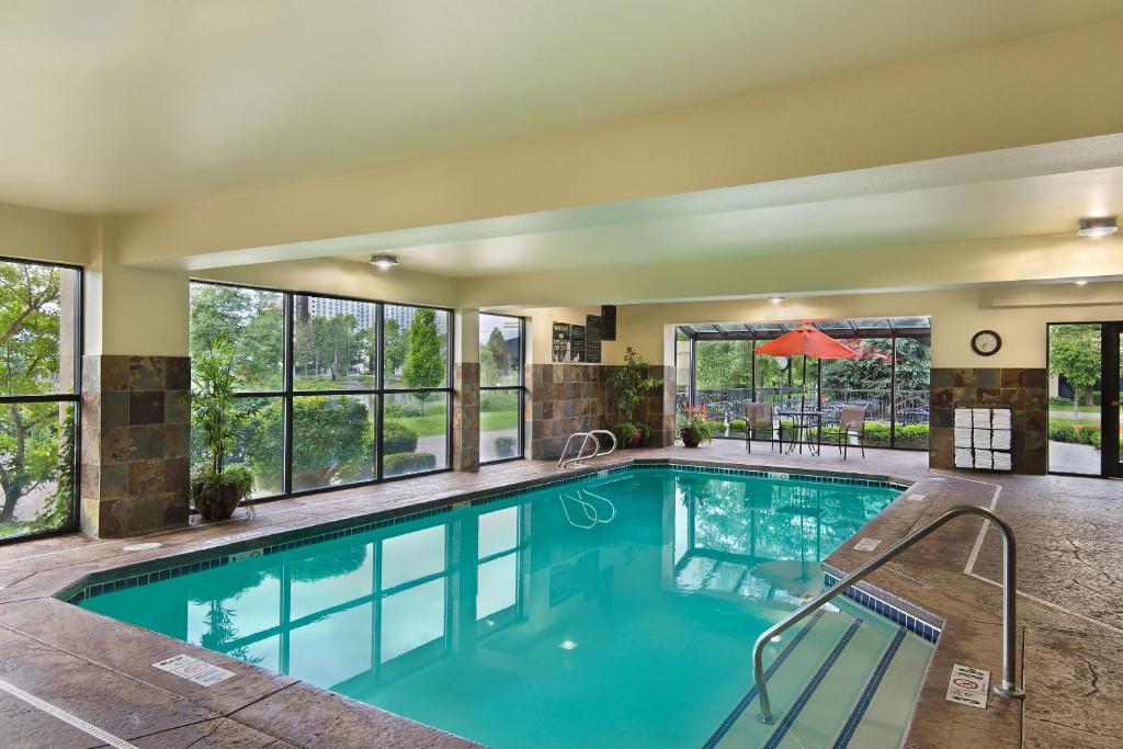Oxford Suites Spokane, photo 4