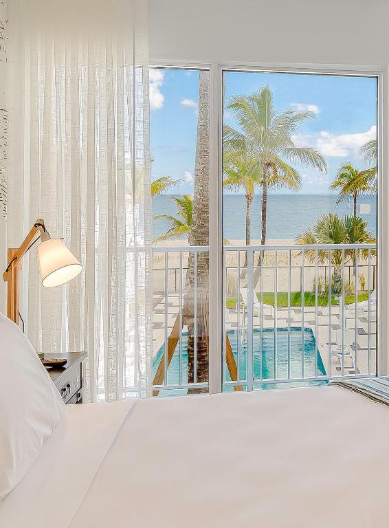 Plunge Beach Resort, photo 2