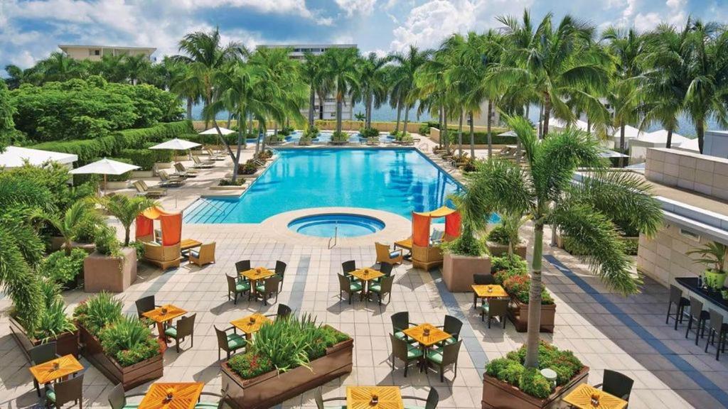 Private condo hotel at Four Seasons Brickell, photo 4