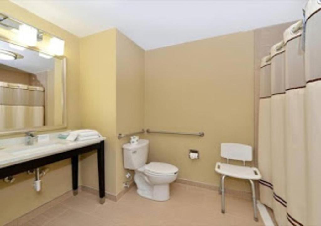 Quality Suites Nashville Airport, photo 3