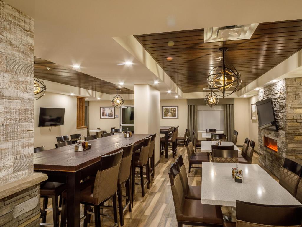 Ramada by Wyndham Revelstoke, photo 4