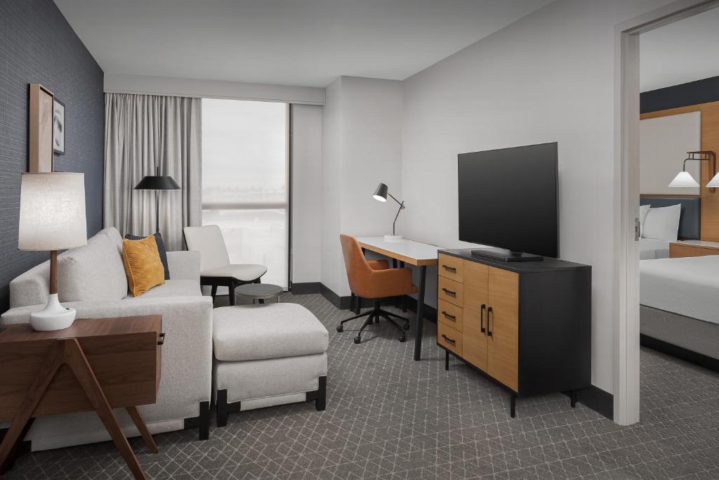 Residence Inn by Marriott Seattle Northgate Station, photo 4