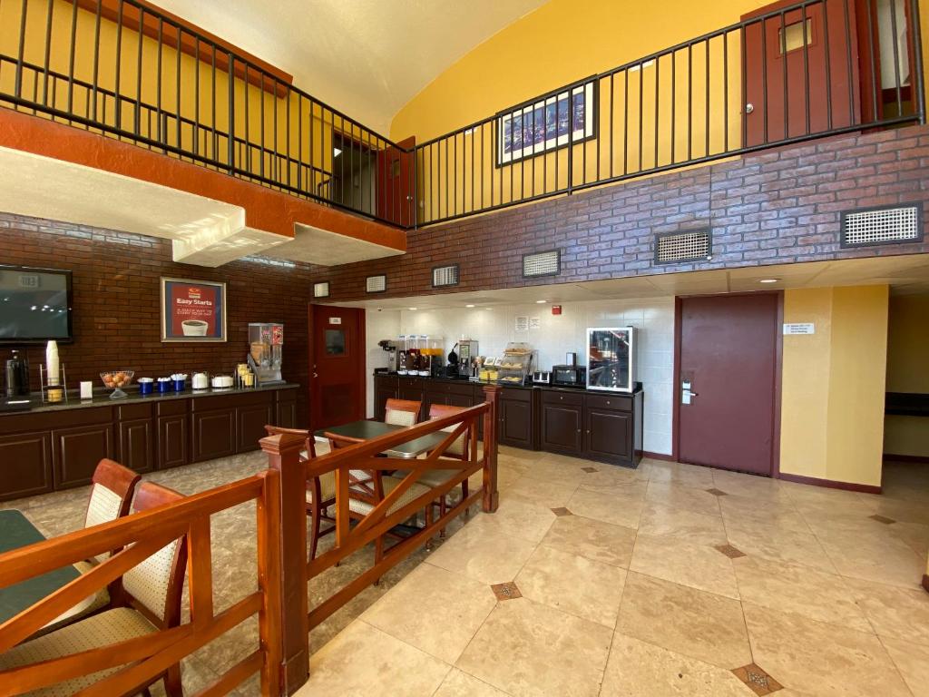 Rose City Inn & Suites, photo 4