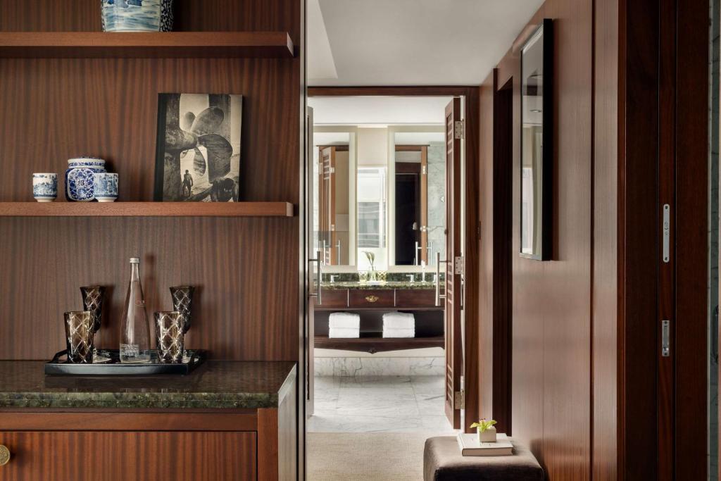 Shangri-La Toronto, photo 3