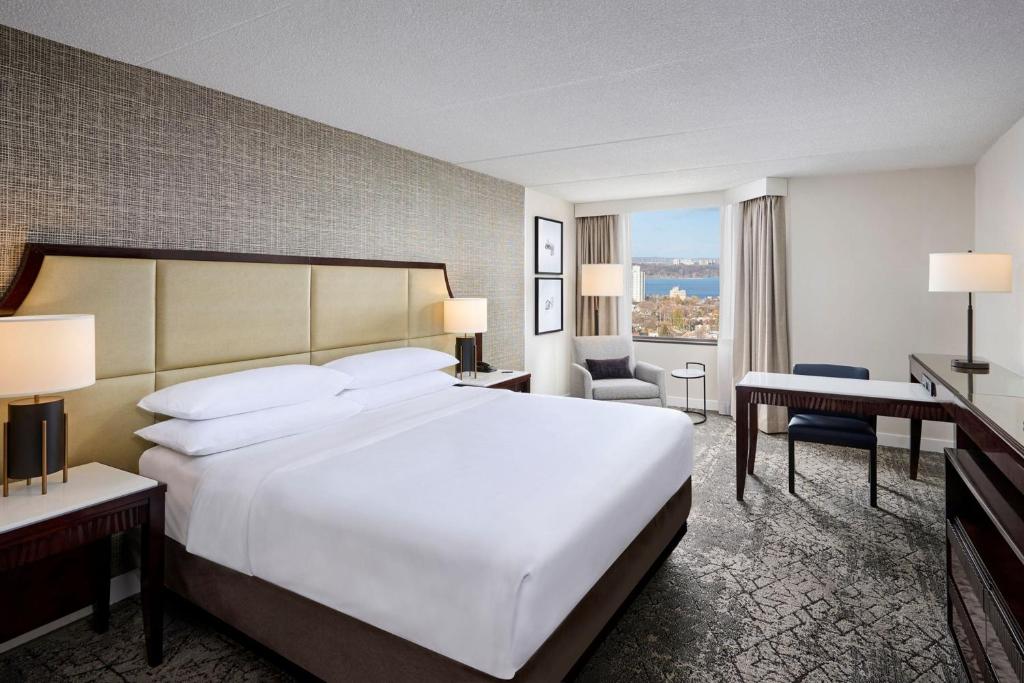 Sheraton Hamilton Hotel, photo 2