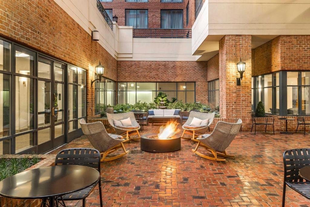 Sheraton Suites Old Town Alexandria, photo 4