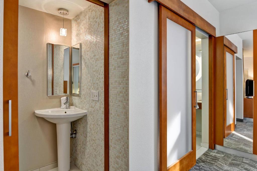 SpringHill Suites by Marriott Cincinnatti Midtown, photo 3