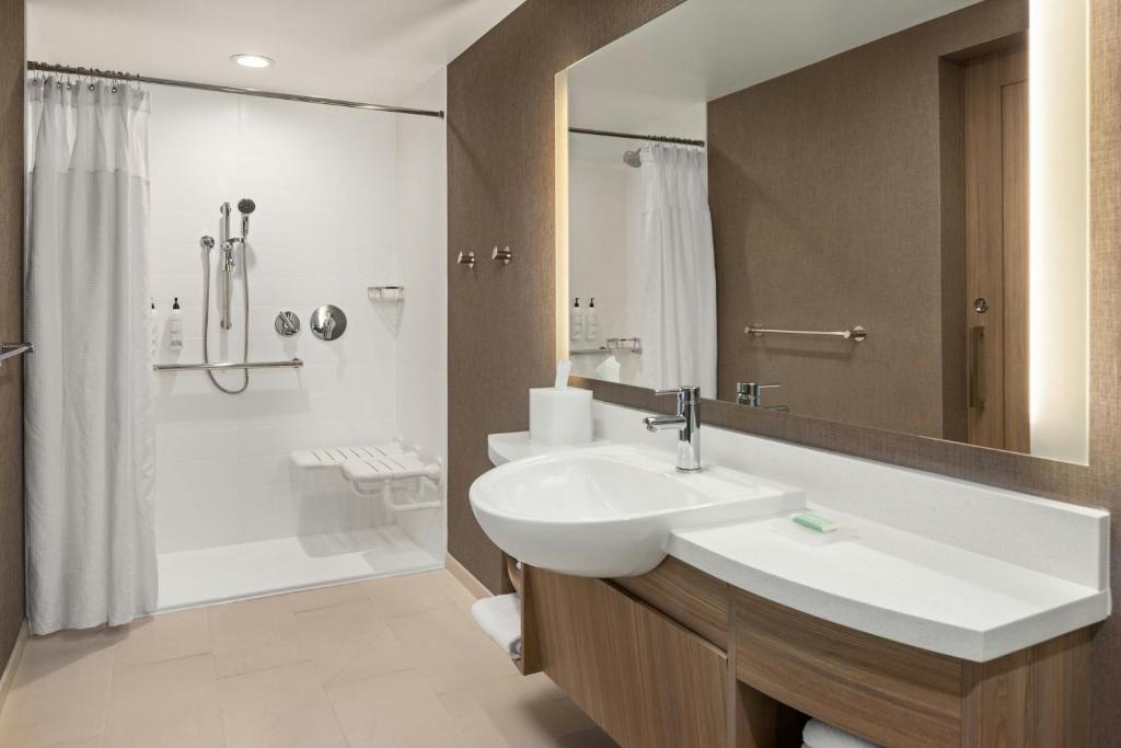 SpringHill Suites by Marriott Eau Claire, photo 3