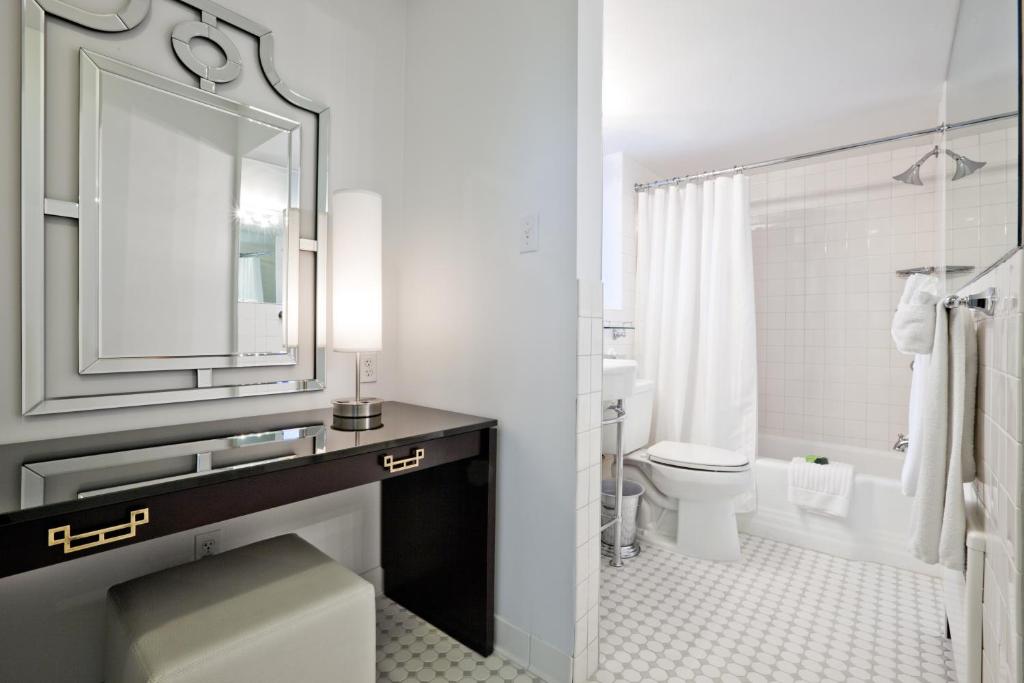 State Plaza Hotel, photo 3