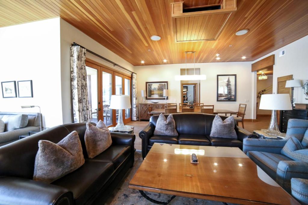 Stein Eriksen Lodge, photo 4