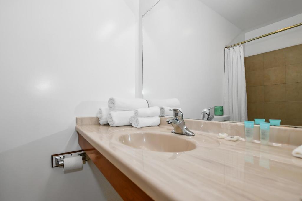 Studio Motel of Lake George, photo 2