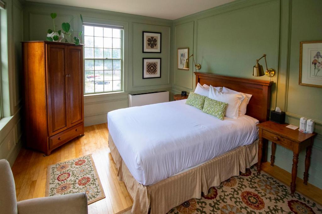 Swift House Inn, a Select Registry Property, photo 2